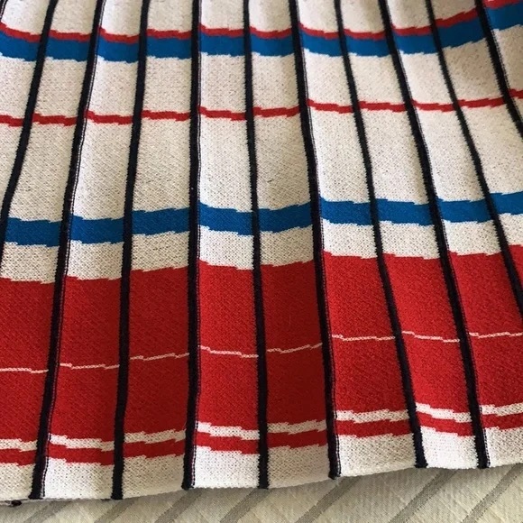 Banana Republic Pleated Knit Midi Skirt in Blue White & Red Stripes - Picture 7 of 8